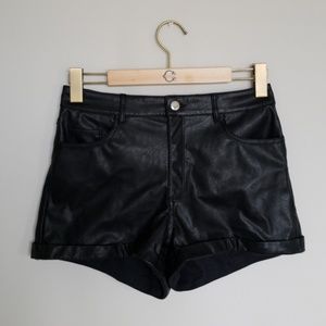 H&M Faux Leather Black shorts